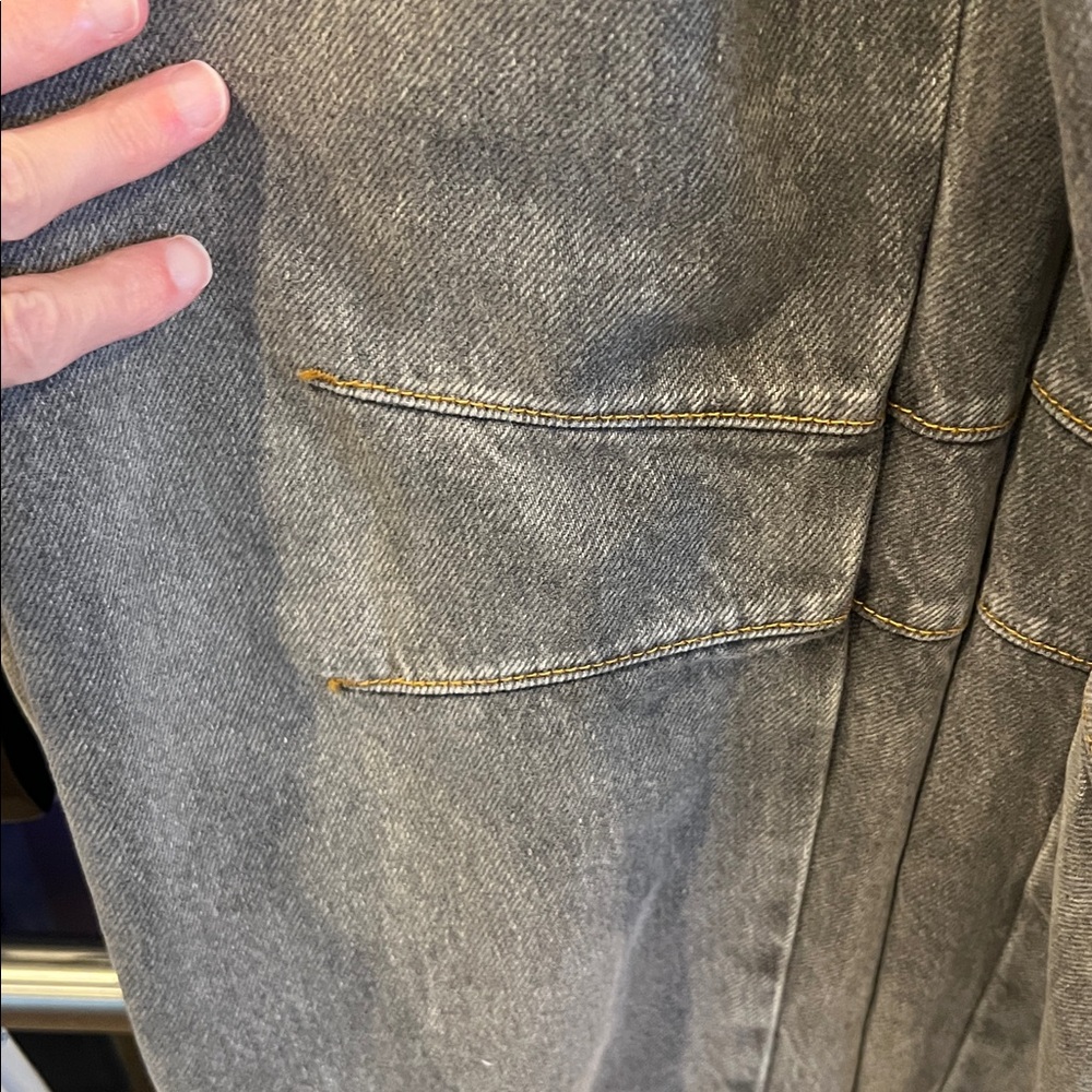 🔥🔥We the free Good luck Barrel Overalls NWT SZ small in archive gray - Picture 3 of 9